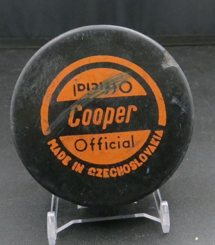Ancien Palet Hockey Cooper – Utilisé – Fabriqué En Tchécoslovaquie