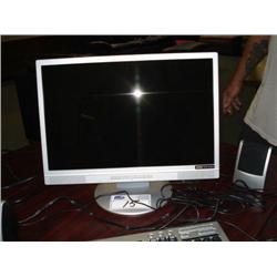 Svga 19  Flat Screen Lcd Monitor