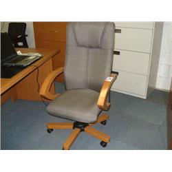 Oak Framed Beige Cloth Highback Gaslift Chair