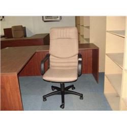 Beige Cloth Highback Gaslift Chair