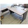 Image 3 : Grey 2 Pc. Desk Set w/Side Chairs and End Table