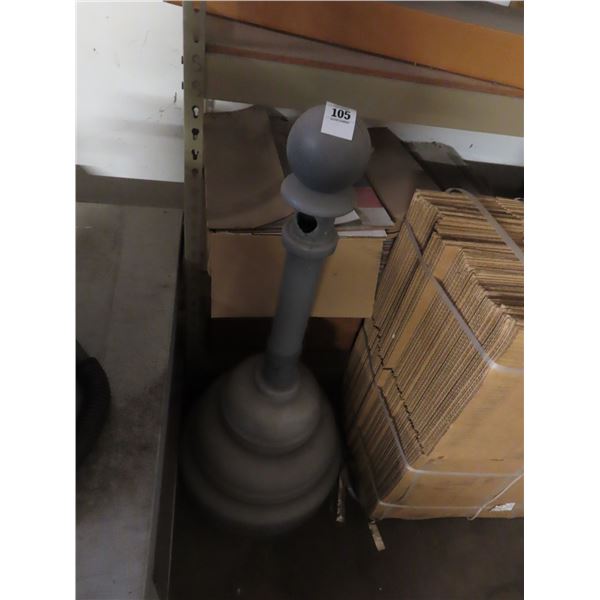 Smokers Stand