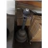 Image 1 : Smokers Stand