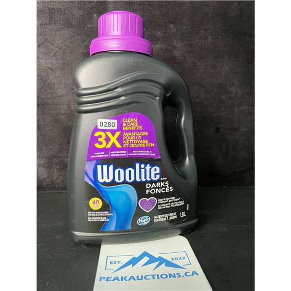 1 Jug of Woolite Darks Liquid Laundry Detergent - 1.8L/40 Loads - New