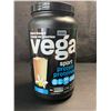 Image 1 : 1 Tub of Vega Sport Plant-Based Vegan Protein Powder - Vanilla Flavour - 828G