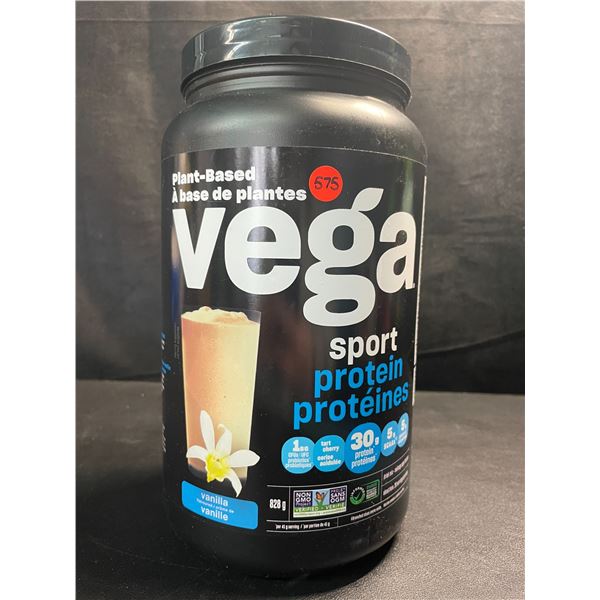 1 Tub of Vega Sport Plant-Based Vegan Protein Powder - Vanilla Flavour - 828G