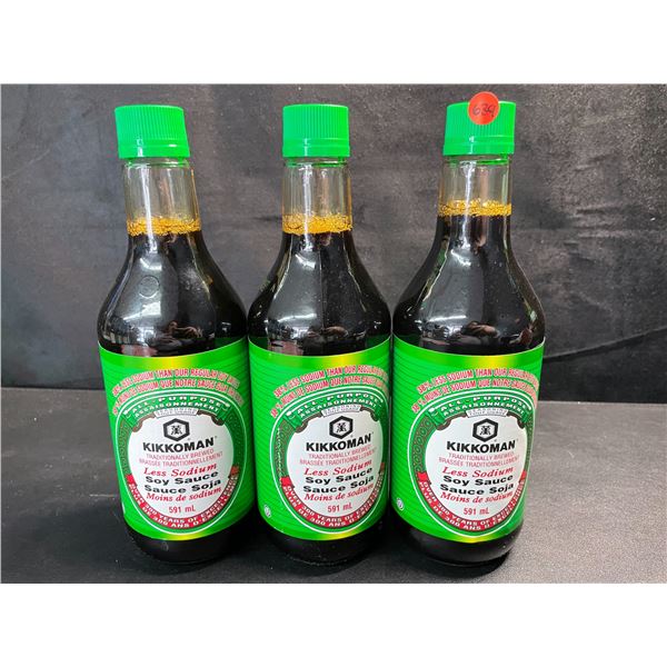 3 Bottles of Kikoman Lite (Less Sodium) Soy Sauce - 591ml - BB: JUN 2027