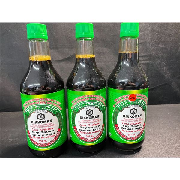 3 Bottles of Kikoman Lite (Less Sodium) Soy Sauce - 591ml - BB: JUN 2027