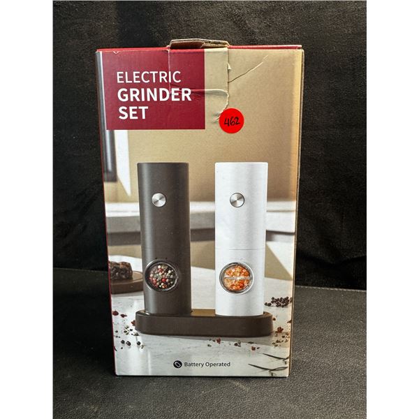 1 Set of Electric Salt and Pepper Grinders Black - New