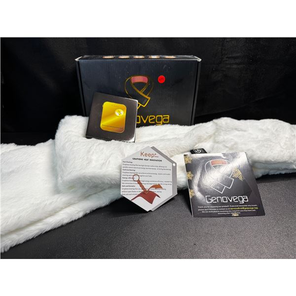 1 Genovega Plush White Heated Scarf with Battery - New