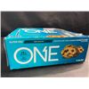Image 2 : 1 Box of ONE Protein Bars - Chocolate Chip Cookie Dough Flavour - 12 x 60g Bars - (Dmg Box)