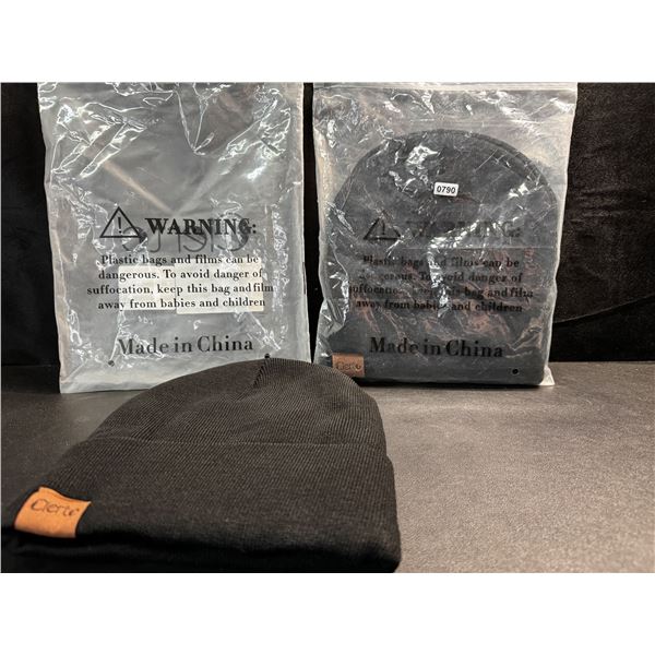 2 Unisex Cierto Everyday Toques - New