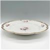 Image 2 : Lenox Mayence Scalloped Porcelain Platter with Gilt Trim