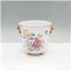 Image 1 : Metzler & Ortloff Porcelain Cachepot with Gilded Accents