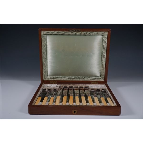 Antique A&DS Britannia Plate Cutlery Set in Case