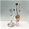 Image 2 : 17pc  Japanese Porcelain Hatpin Holders w/ Assorted Hatpins