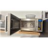 Image 2 : ROYAL SOVEREIGN STAINLESS STEEL  COMMERCIAL CONVECTION OVEN