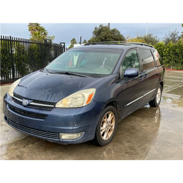 TOYT SIENNA 2005 O/S T-DONATION