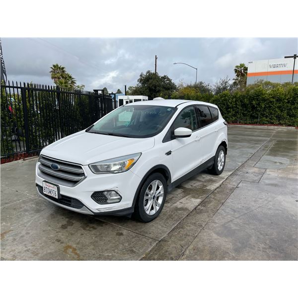 FORD ESCAPE 2017 T-REPO 2 DAYS