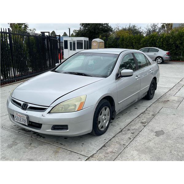 HOND ACCORD 2006 APP  DUP/T-DON