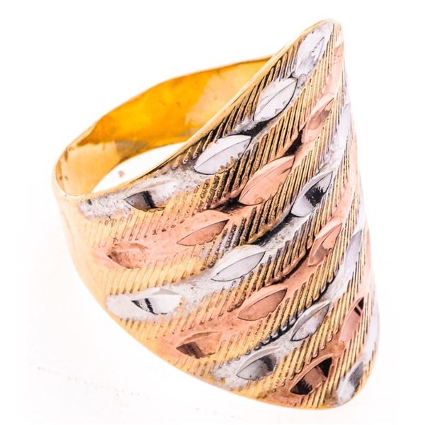 18kt Gold Overlay Tri Colour Swirl Design ring Size 7