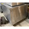 Image 2 : Commercial Stainless Steel Storage