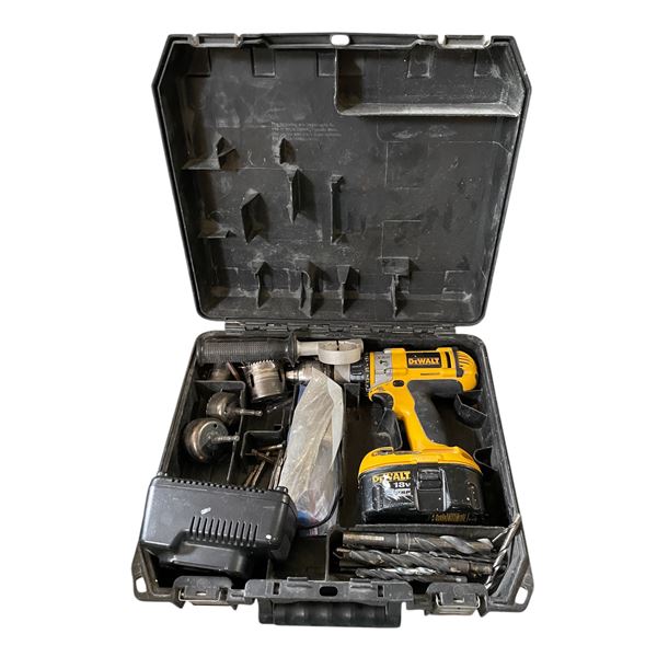DeWalt Heavy Duty XRP 1/2" Cordless Drill w/Battery, Charger & Carrying Case
