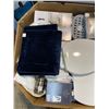 Image 2 : Large Bulk Retail Pallet - Toilet Seats, Red Wine Glasses, Plate Sets, Rugs, Shower Caddy, Etc. (App