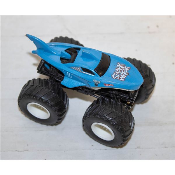 MONSTER JAM SHARK WREAK