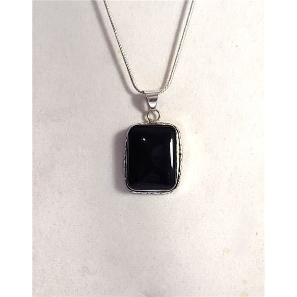 10)  BEZEL SET NATURAL SQUARE CUT BLACK ONYX