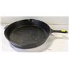 Image 1 : 13" HEAVY CAST IRON FRYING PAN