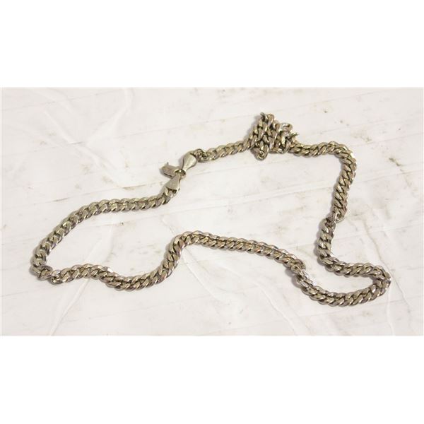 ESTATE 18 K HALLMARKED NECKLACE-ESTATE