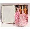 Image 1 : ESTATE VINTAGE DOLL CASE WITH DOLLS &
