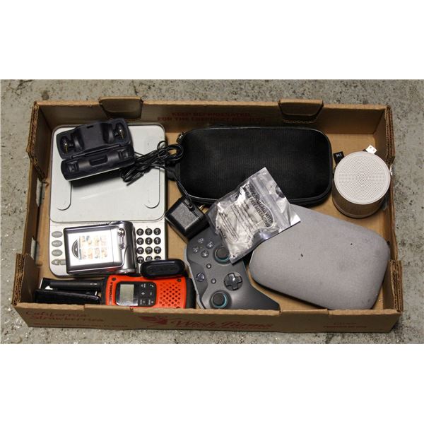 LOT OF VARIOUS DEVICES INCLUDING: