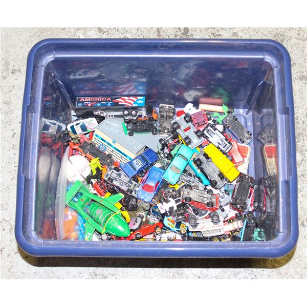 LOT OF ASSORTED VINTAGE TOY CARS ETC