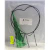 Image 1 : 2 PACKS OF GARDEN METAL TRELLIS FOR