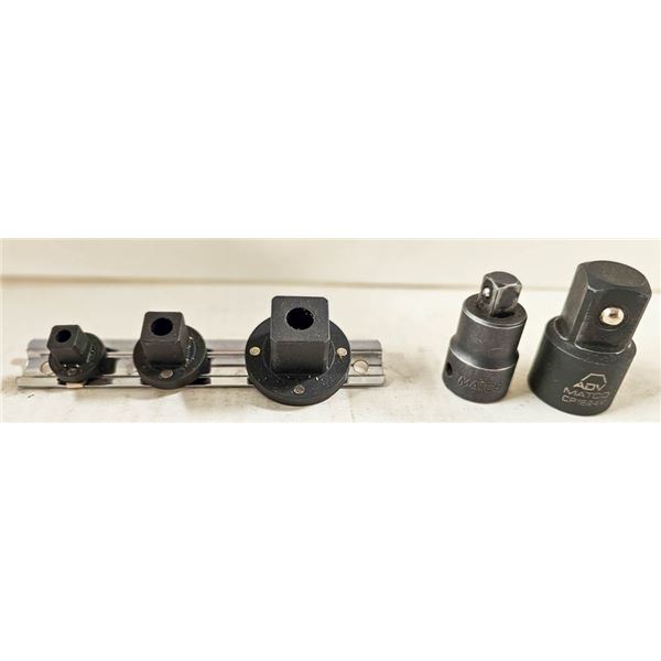 MATCO 3PC MAGNETIC IMPACT ADAPTERS & 2 SOCKETS