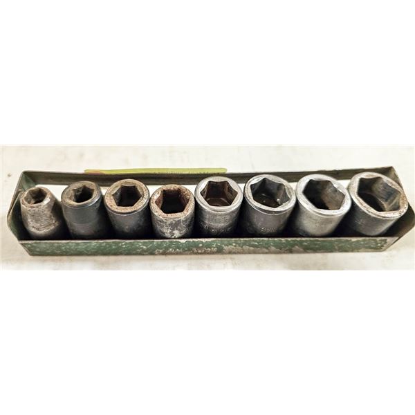 8PC ASSORTED SOCKETS