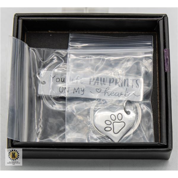 NEW"YOU LEFT DOG PRINTS ON MY HEART" KEY CHAIN
