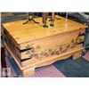 Image 2 : SOLID WOOD 27X38 COFFEE TABLE WITH INSIDE STORAGE