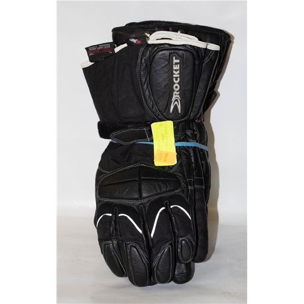 ESTATE- 3 PAIRS OF MENS KEVLAR RIDING GLOVES;