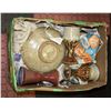 Image 1 : ASSRT. POTTERY LIKE BOWLS, BASES, PITCHERS