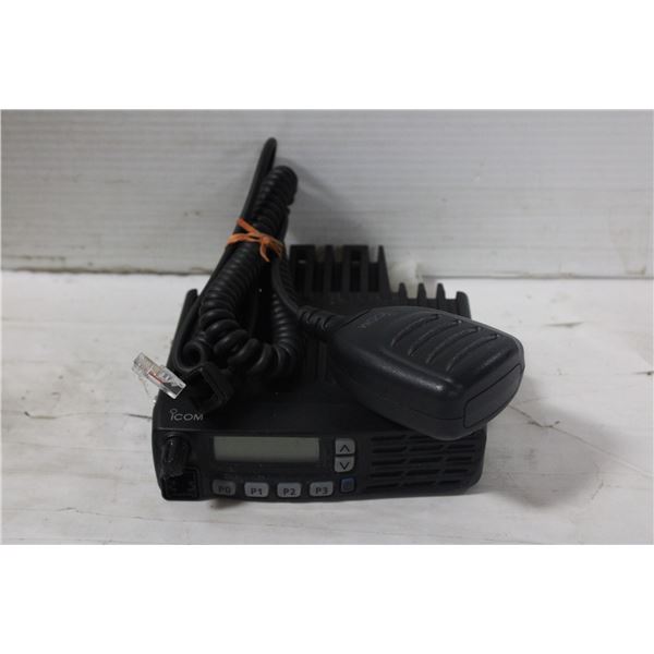 ICOM MODEL IC-F5023H COMMERCIAL RADIO -