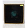 Image 1 : FRAMED VELVET ARTWORK APPROX 20" X 20"