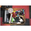 Image 1 : BOX FULL OF OFFICE SUPPLIES INCL. LAMP, HP