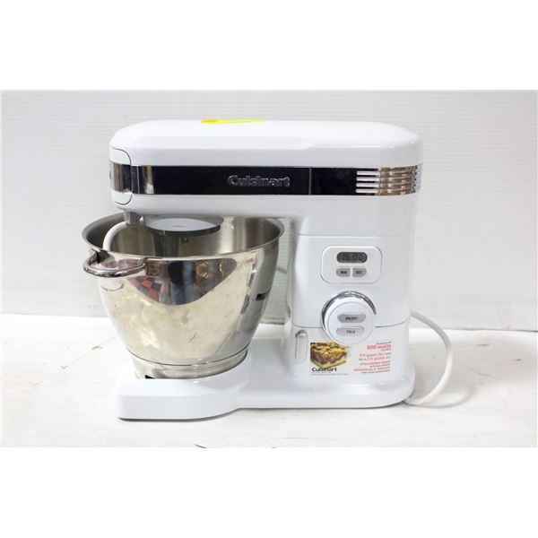 CUISINART STAND MIXER