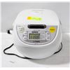 Image 1 : TIGER 6 CUP DIGITAL RICE COOKER, MADE IN JAPAN