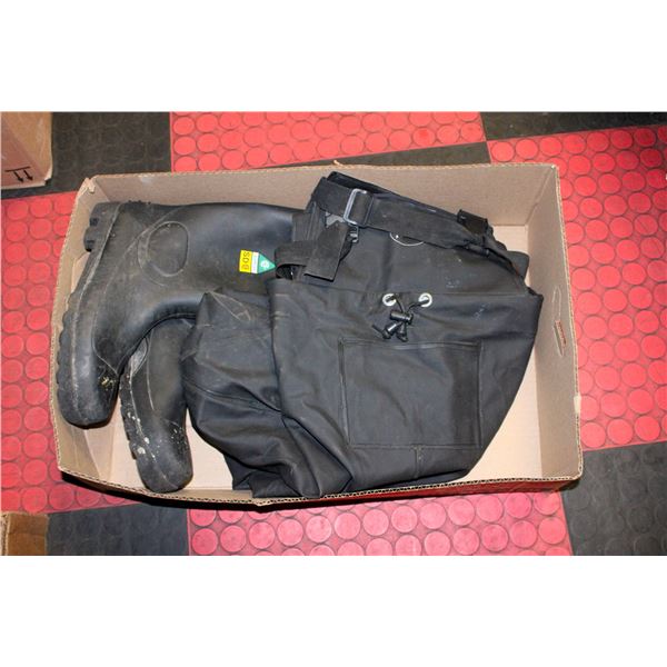 BOX WITH PIONEER HEAVY DUTY CHEST WADERS