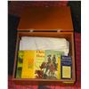 Image 1 : ESTATE WOODEN BOX WITH VINTAGE QUILT +