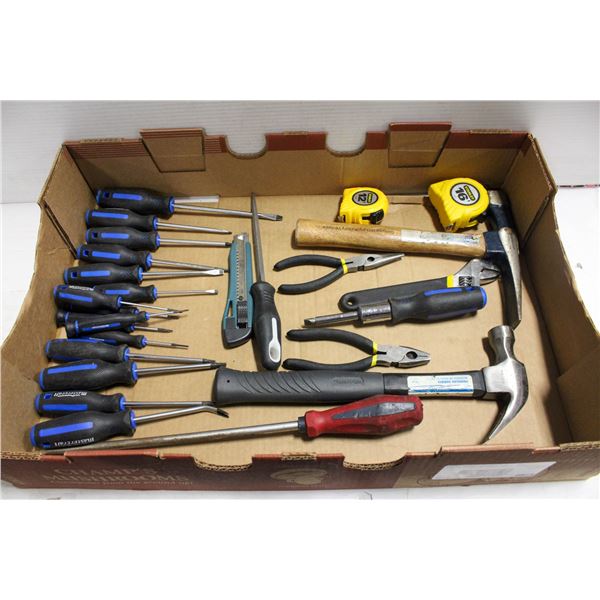 LARGE FLAT OF TOOLS INC HAMMERS/SCREWDRIVERS/